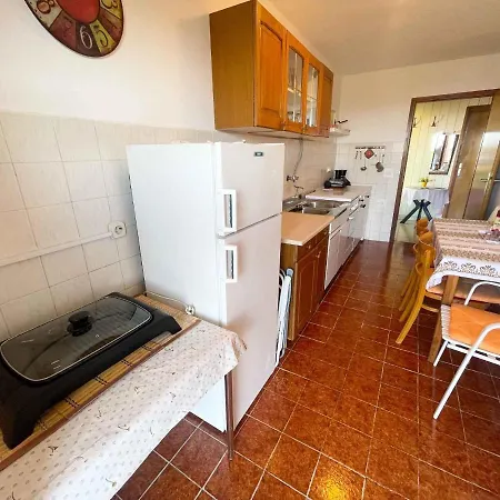 In 42259 Apartament Jadranovo